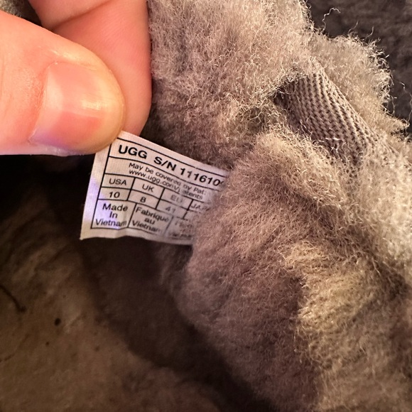 UGG - Ultra Mini Classic Boot - Picture 7 of 8